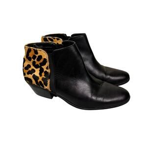 Apri by Italian Shoemakers Gear 2 Booties slip on 8 .5 
leopard